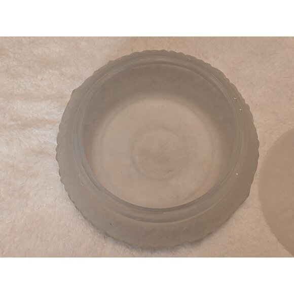 Vintage L E Smith Frosted Satin Glass Vanity Powder Jar Butterfly Lid - Picture 5 of 9